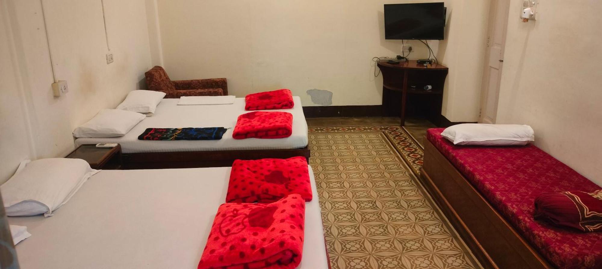 Bed And Breakfast At Colaba Mumbai Kültér fotó