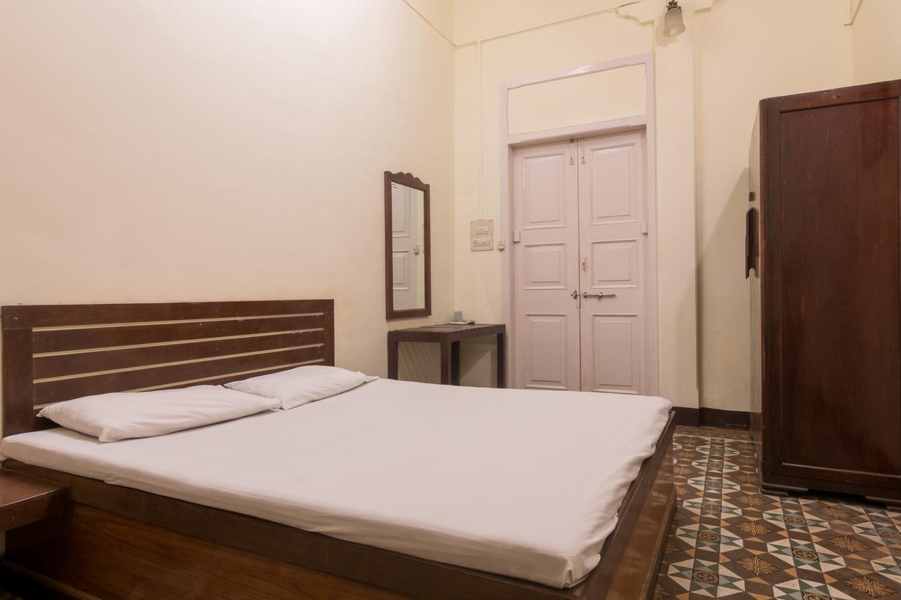 Bed And Breakfast At Colaba Mumbai Kültér fotó