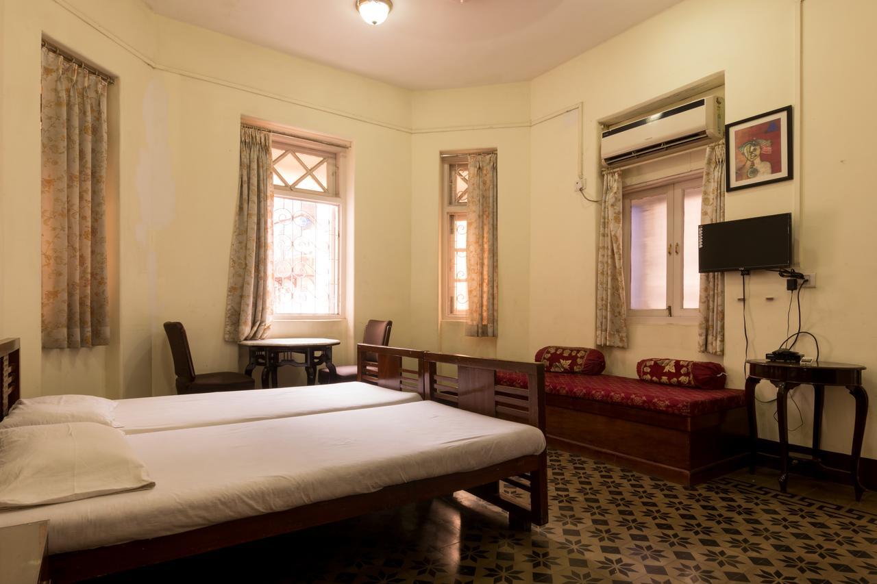 Bed And Breakfast At Colaba Mumbai Kültér fotó